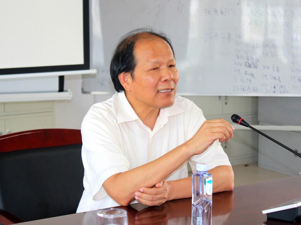 乐爱国教授做讲座